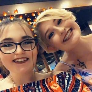 Meet your Posher, Lany